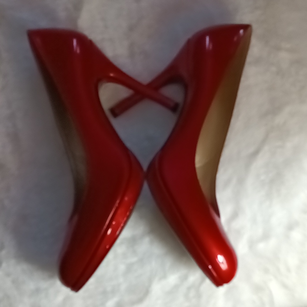Stuart Weitzman Pumps - Picture 1 of 8